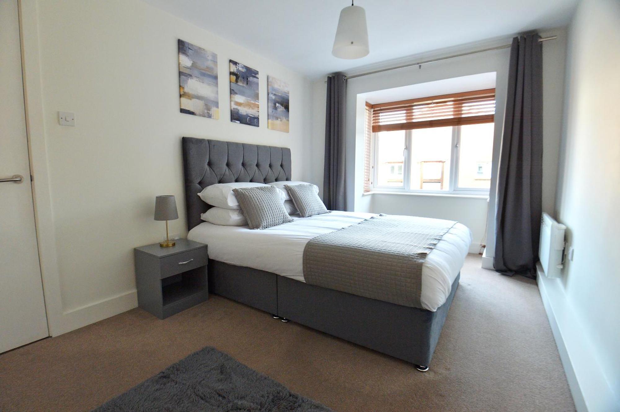Stylish 2Br Flat - 2 Free Parking Spaces - Near Lgw Airport クローリー エクステリア 写真
